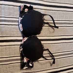 New Pink Victoria Secret bra